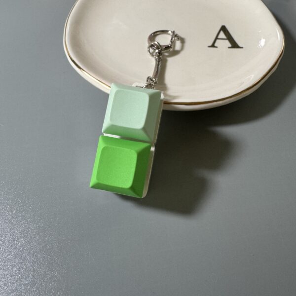 2 key mechanical keyboard keychain fidget toys green